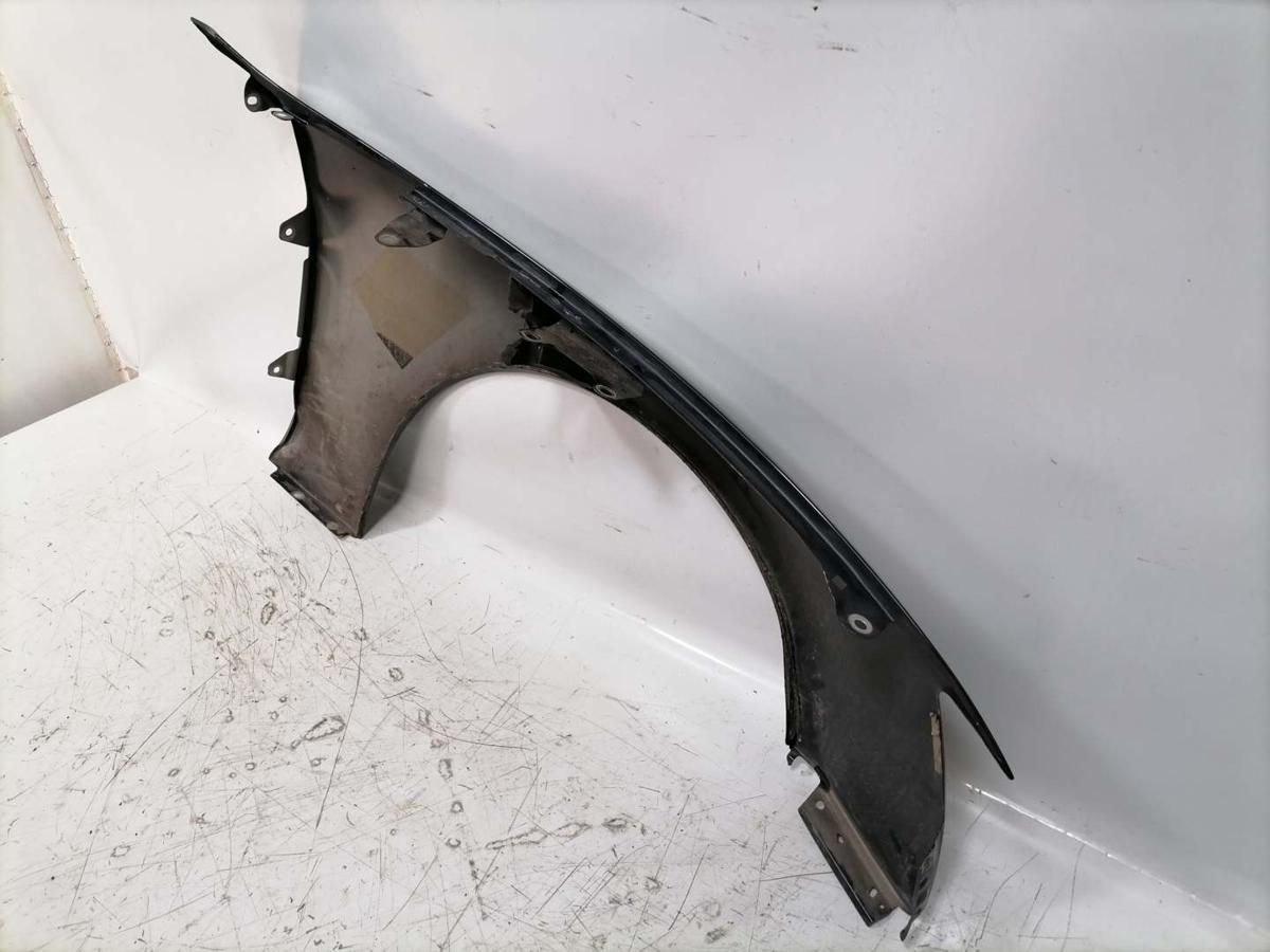 Audi A5 8T original Kotfl&uuml;gel vorn links LY9B Brillantschwarz Bj.2009